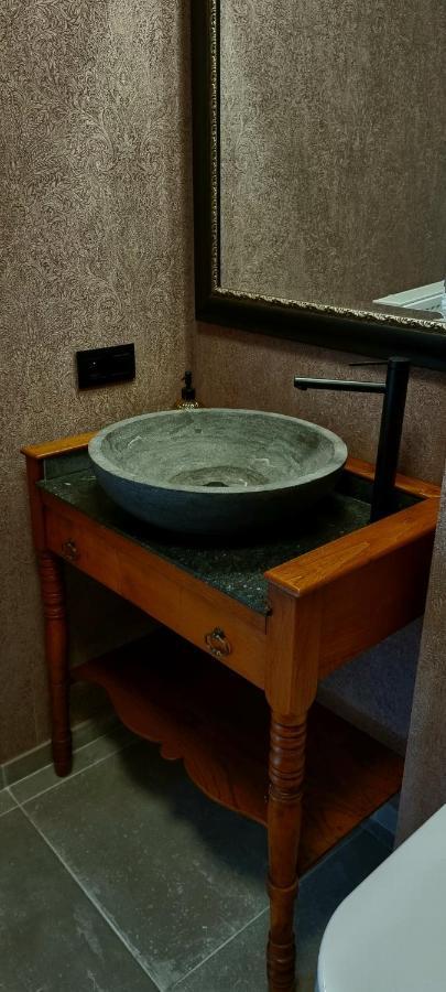 Logies La Chevre Folle - Lodging & Cooking In Style With Shared Kitchen Остенде Екстер'єр фото